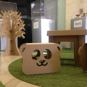 Mesa y butaco para niños